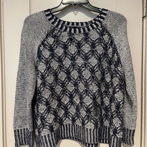 Banana Republic Women’s Cable Knit Sweater Size L. Very nice.